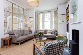 Bright 2 Bedroom Apartment with Garden in Clapham